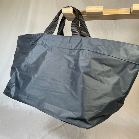 Kenneth Cole Reaction bag - Picture 4 of 4